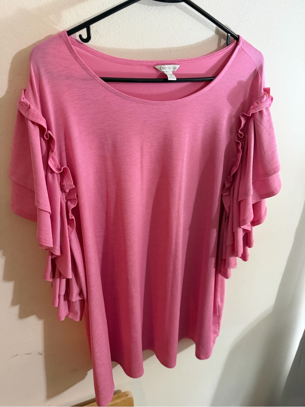 NWOT Cato Size 22/24 Pink Ruffle Sleeve Short Sleeve Top